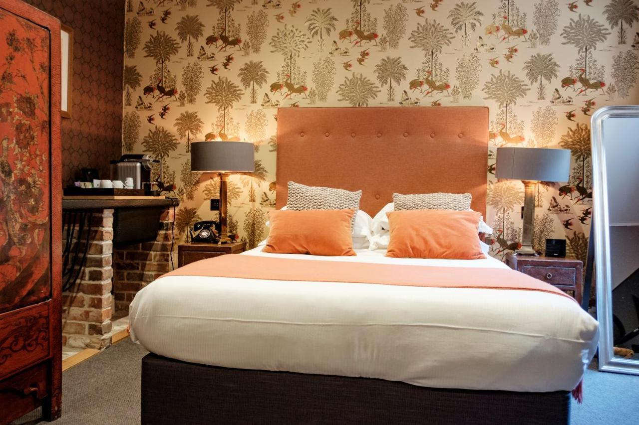 The Bull Hotel Bridport Dış mekan fotoğraf