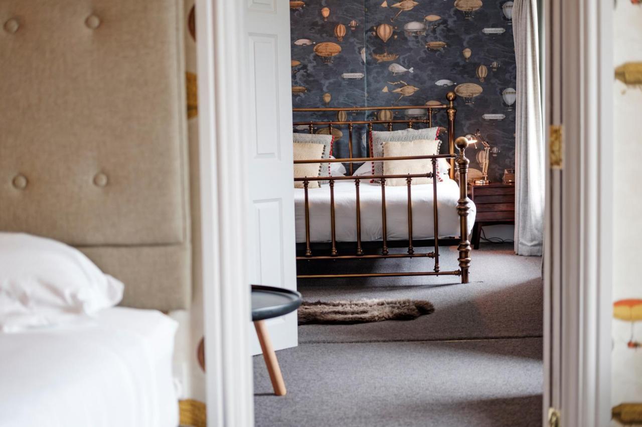 The Bull Hotel Bridport Dış mekan fotoğraf
