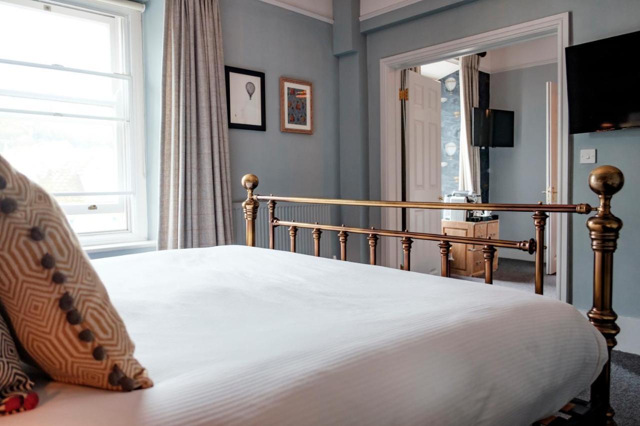 The Bull Hotel Bridport Dış mekan fotoğraf