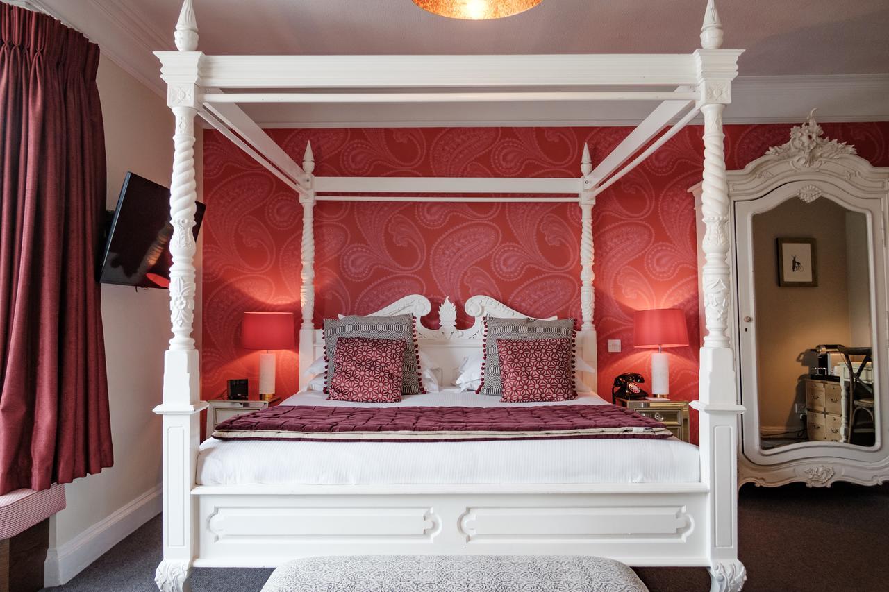 The Bull Hotel Bridport Dış mekan fotoğraf