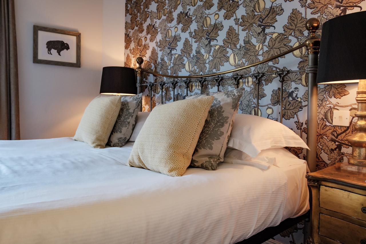 The Bull Hotel Bridport Dış mekan fotoğraf